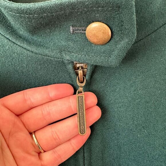 Pendleton Vintage Women’s Virgin Wool Jewel Evergreen Oversized Mock Neck Bomber - Picture 10 of 13